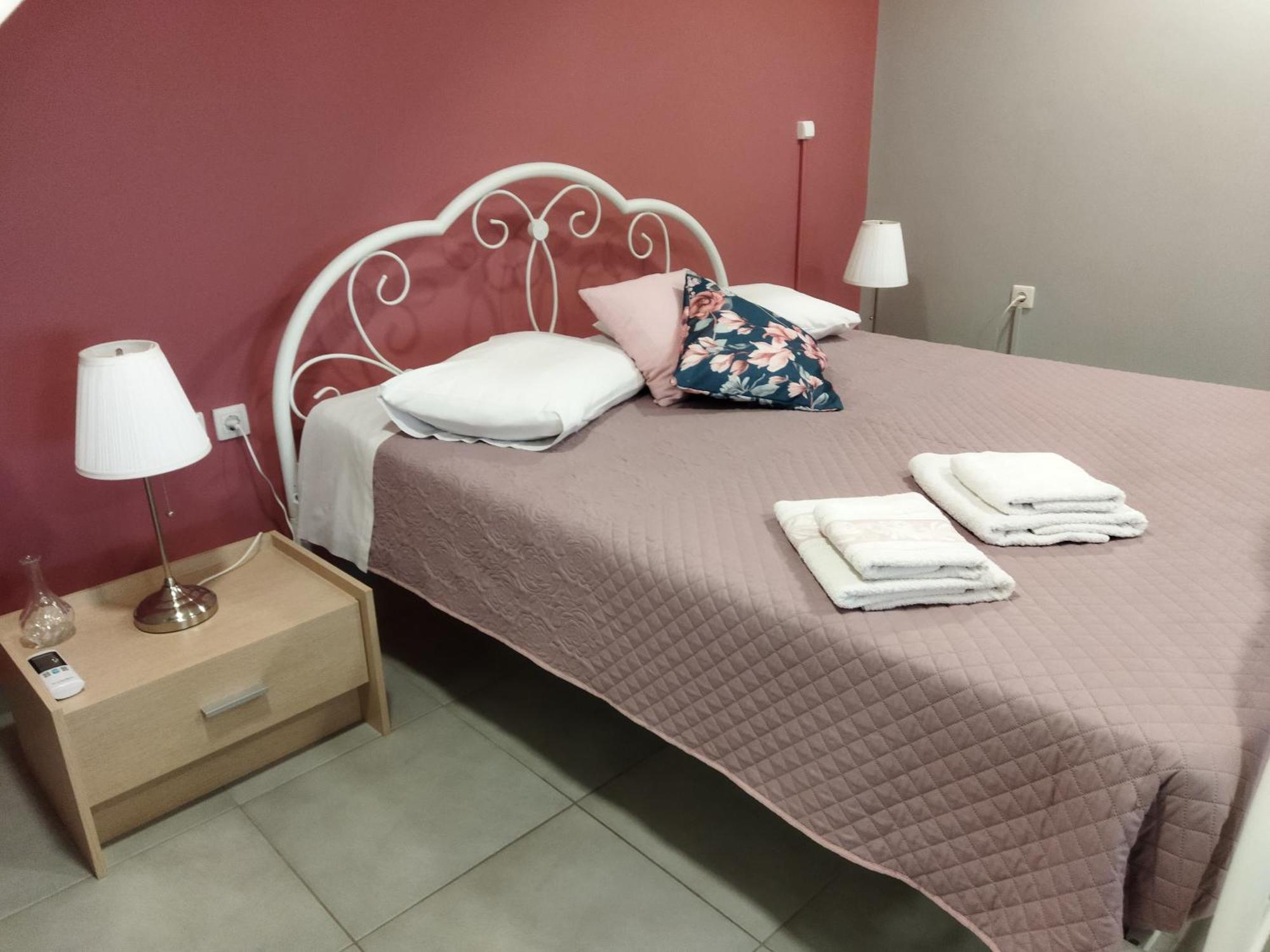 Cozy Apartment Near To The Airport Kouvaras Bagian luar foto