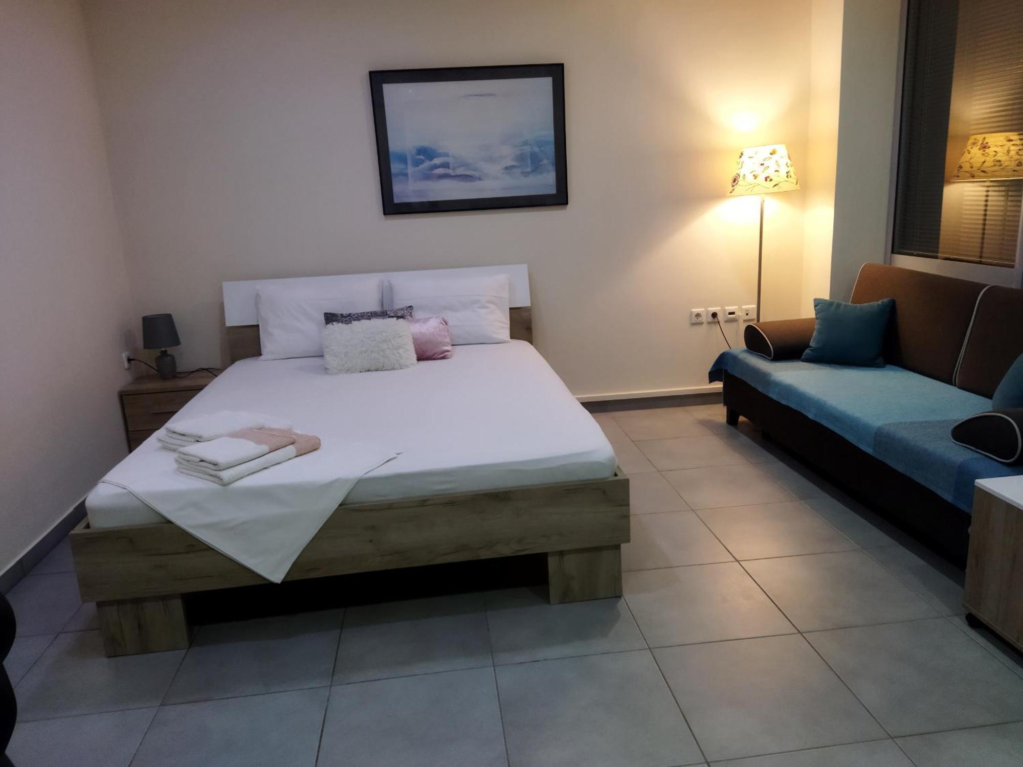 Cozy Apartment Near To The Airport Kouvaras Bagian luar foto